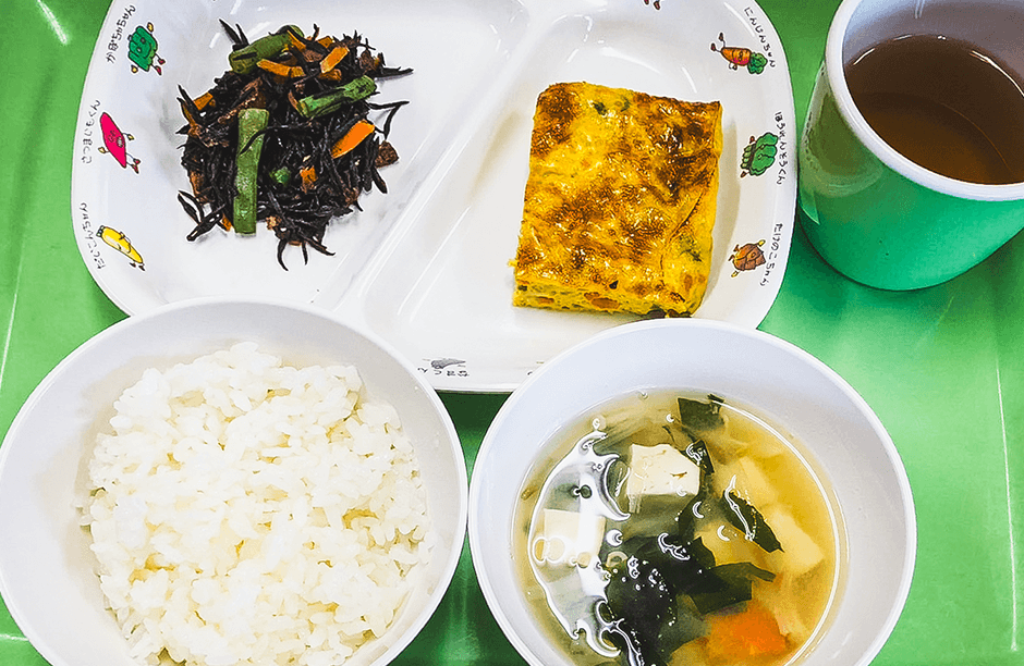 給食