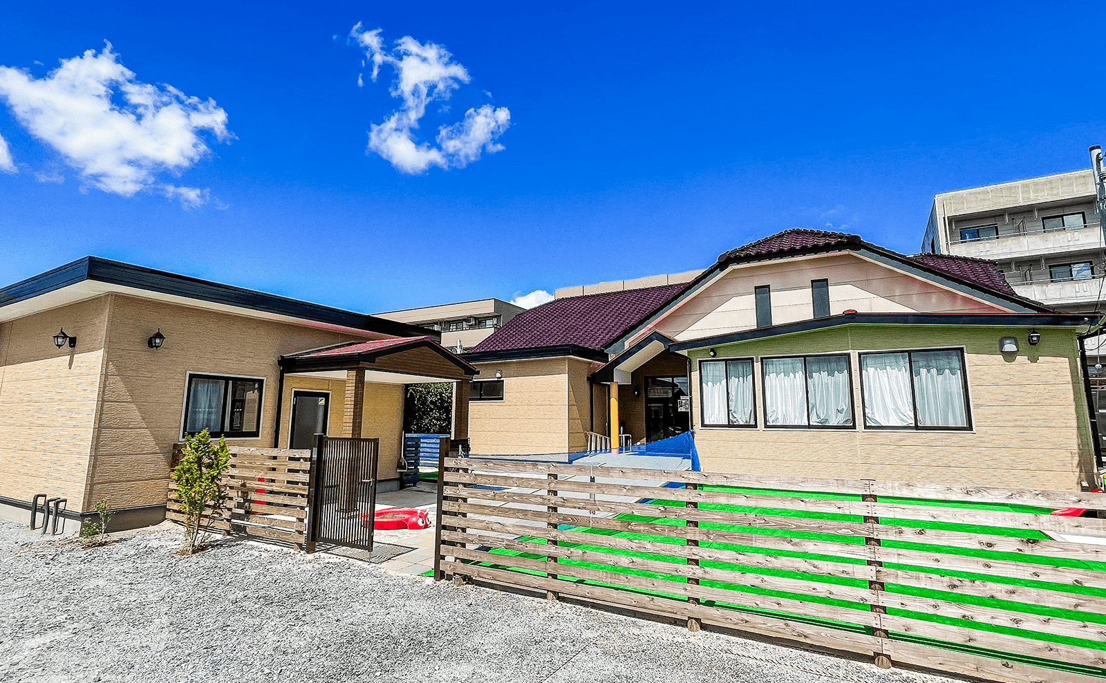 社会福祉法人四季の会 ケアーズ保育園 花畑分園